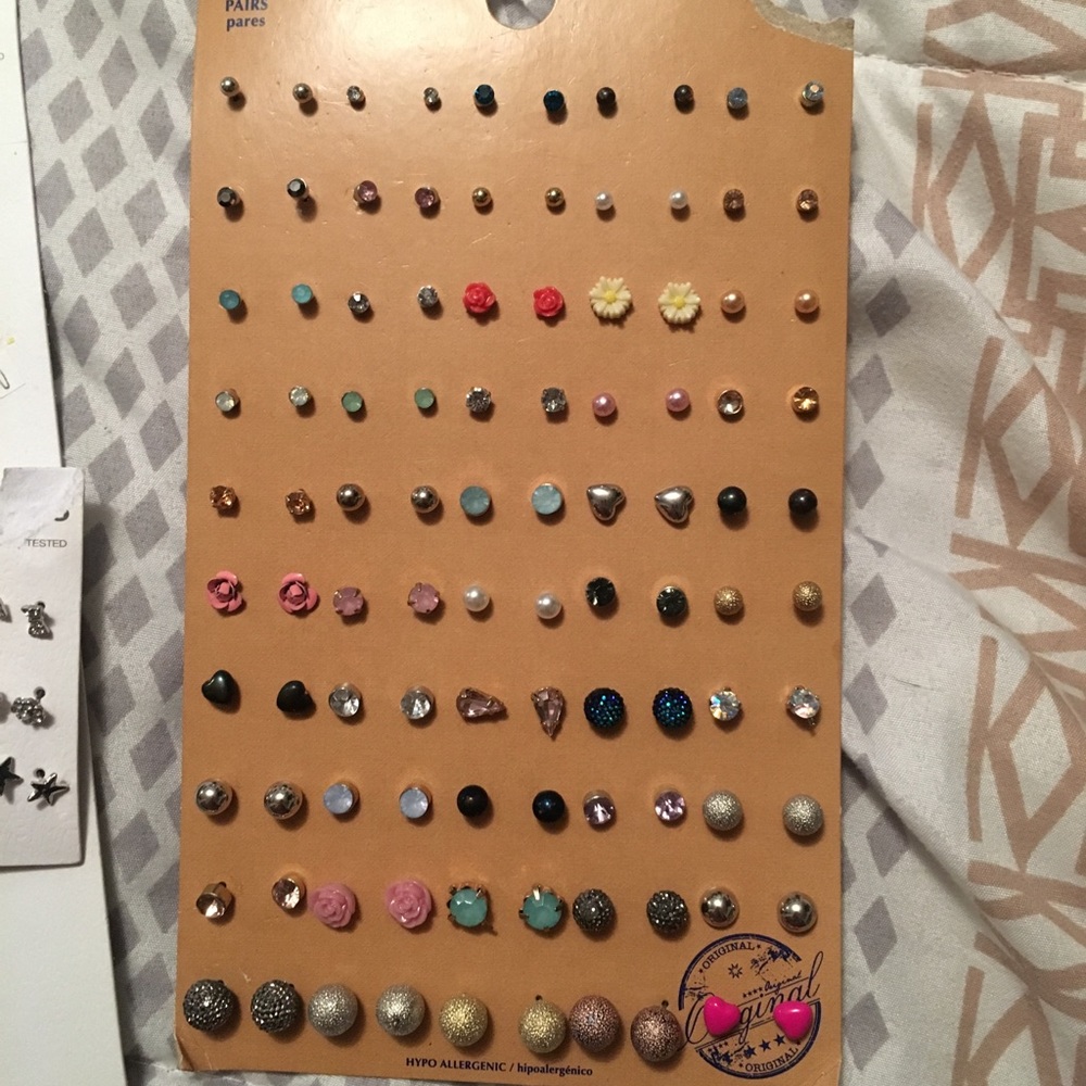 Jewelry bundle - Picture 2 of 7